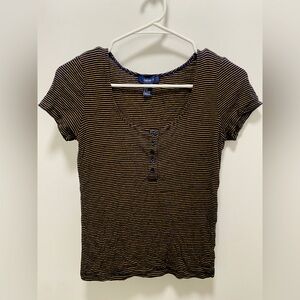 Forever 21 Black and Gold Striped Women's Top